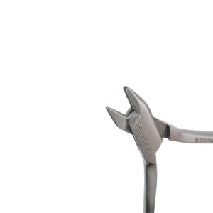 NERVESKILL 71 Detaliu cu cele trei fălci ale cleștelui de ajustare ortodontică Aderer.