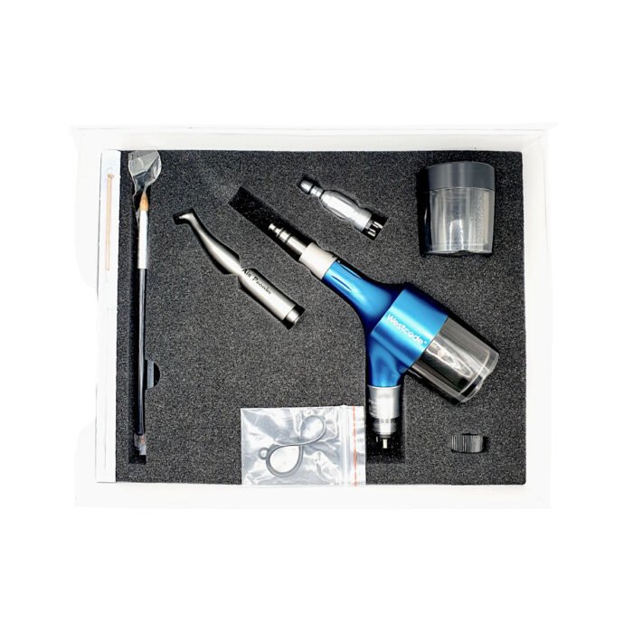 Accesorii incluse in pachetul Westcode Prophy-Jet PRO: varf, rezervoare, anse de curatare.